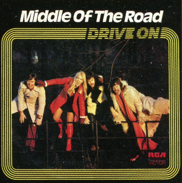 DRIVE ON／MIDDLE OF THE ROAD