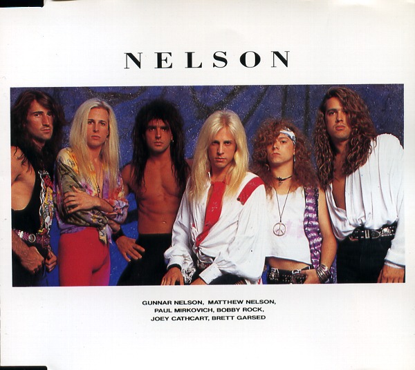 ライヴ・アンド・アコースティック