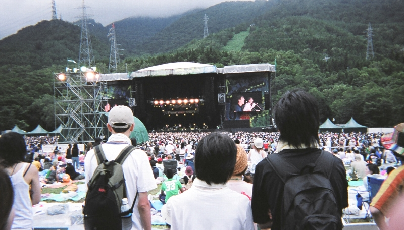 北側後方から。 