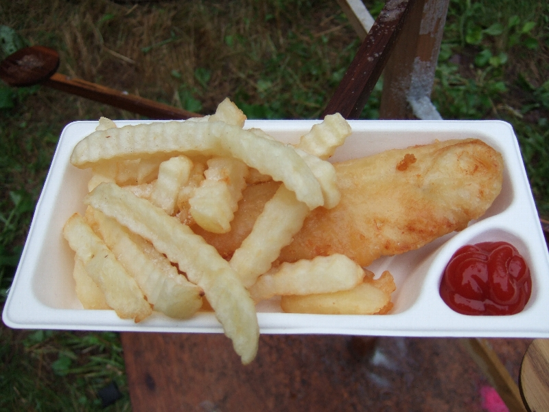 ワールドレストランのイギリス料理店「1066」。フィッシュ＆チップス、700円。 