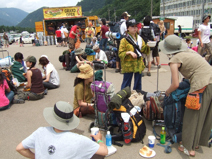 場外ショップエリアその3。