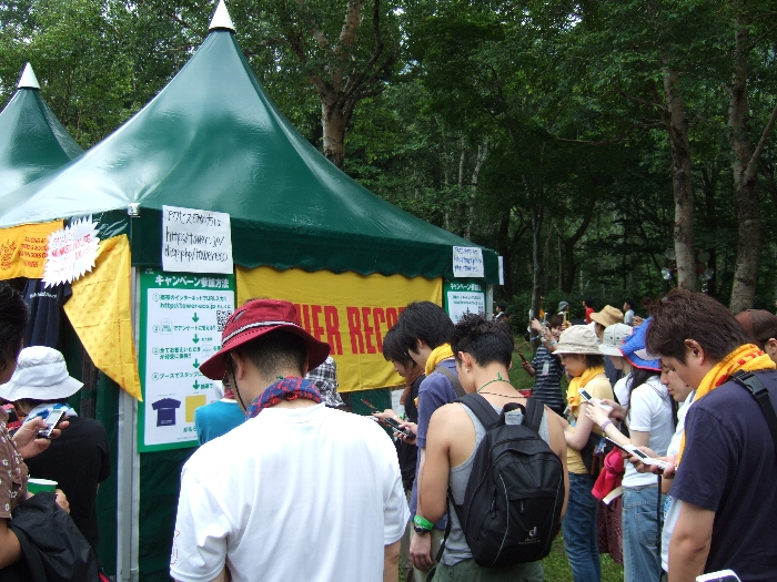 比較的簡単にタワー・レコードの景品がもらえるので、リサイクルに協力する人は多い。 