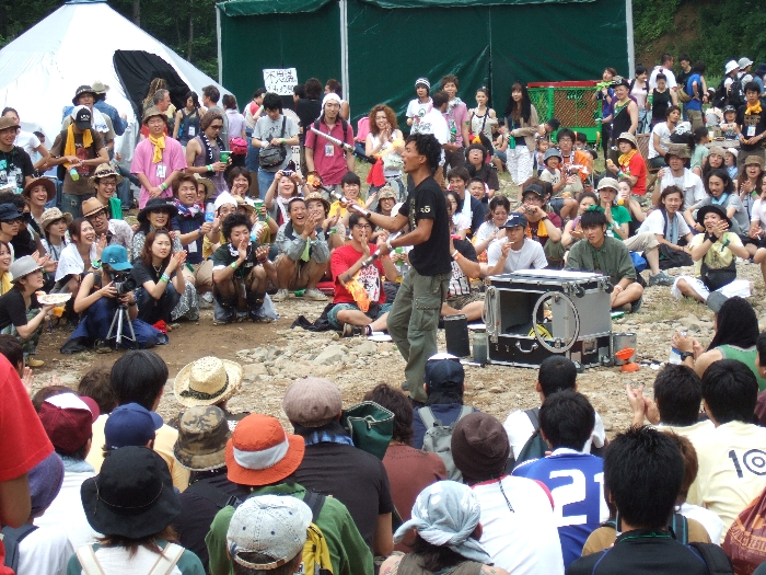 毎年ところ天国で大道芸をする人。大道芸をやる人の中ではかなりの人気です。