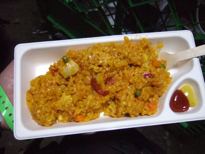 ワールドレストランのスペイン料理店。パエリア700円。