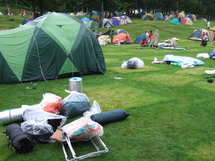 撤収準備が完了しても雨の対策は必要なので、ごみ袋は用意しておいた方がいいでしょう。