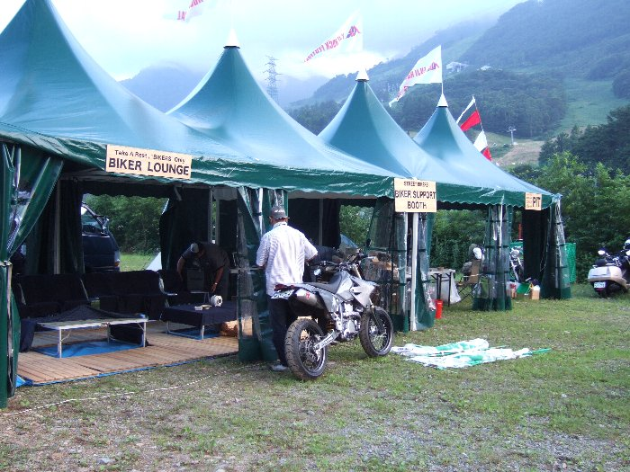 バイク利用者用の休憩所。