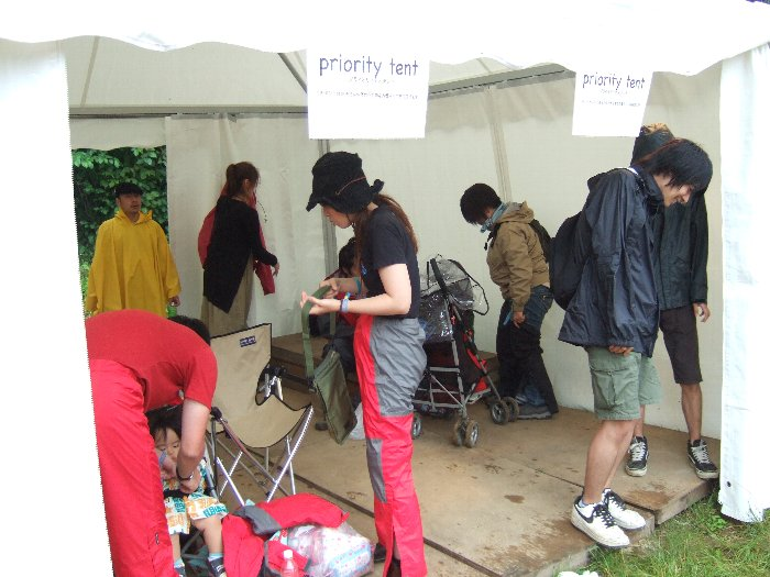 体の不自由な人がフィールド・オブ・ヘブンまで来ることは少なく、利用するのは子どもがいる参加者がほとんどです。