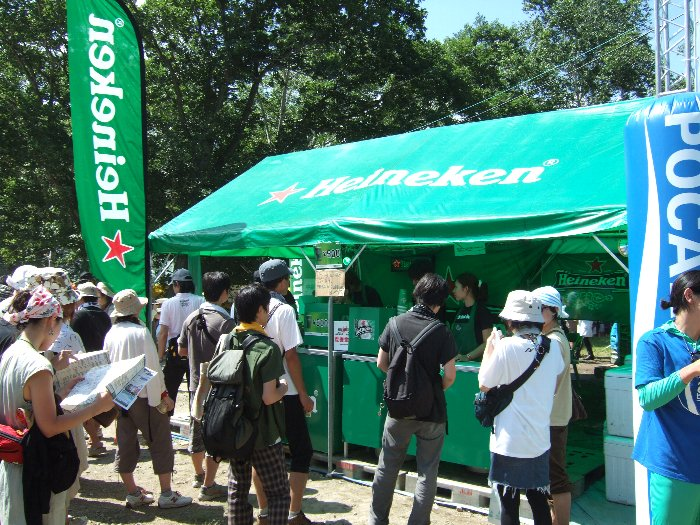 ハイネケンのブース。