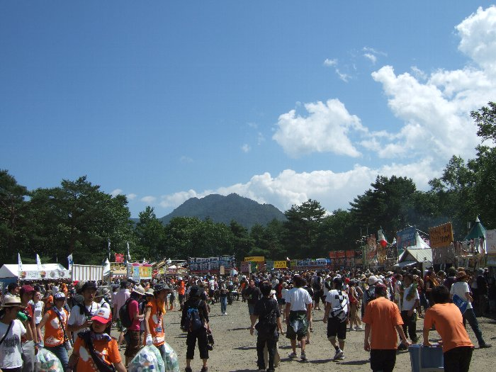 快晴のオアシスエリア。