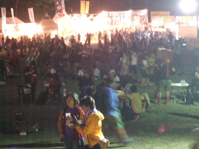 2日目午前4時15分ごろ。ティーンエイジ・バッド・ガール終了時。