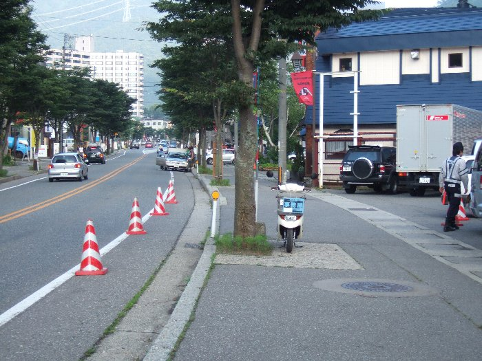 比較的会場側に近いところ。