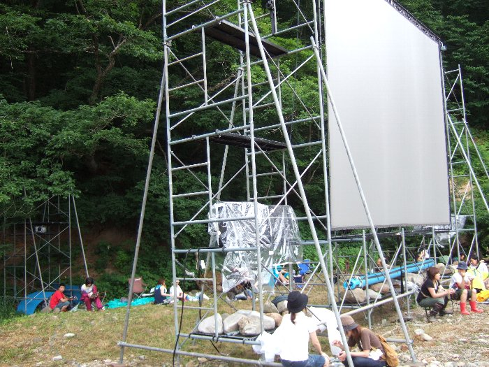 1日目と2日目の深夜に上映される富士映劇のスクリーン。