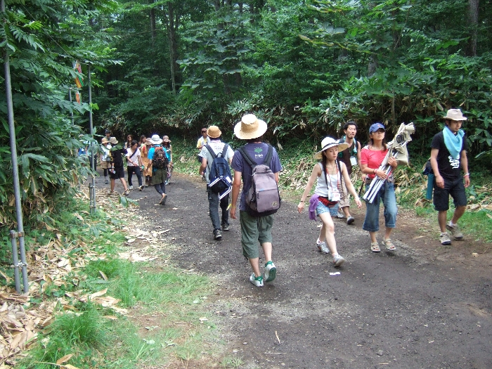 アバロンフィールド寄りのやや狭い通路。 