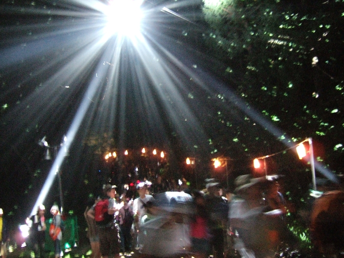 その4。光源は曲がり角にありました。 