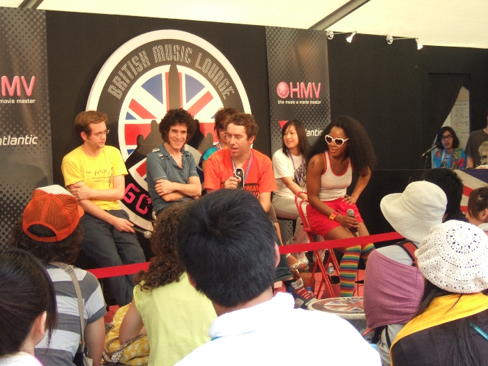 ゴー！チームのメンバー。 