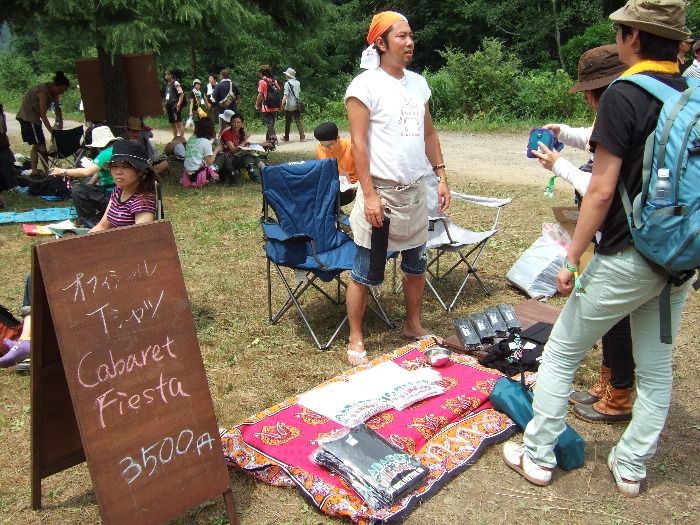 公式Tシャツ売り場。 