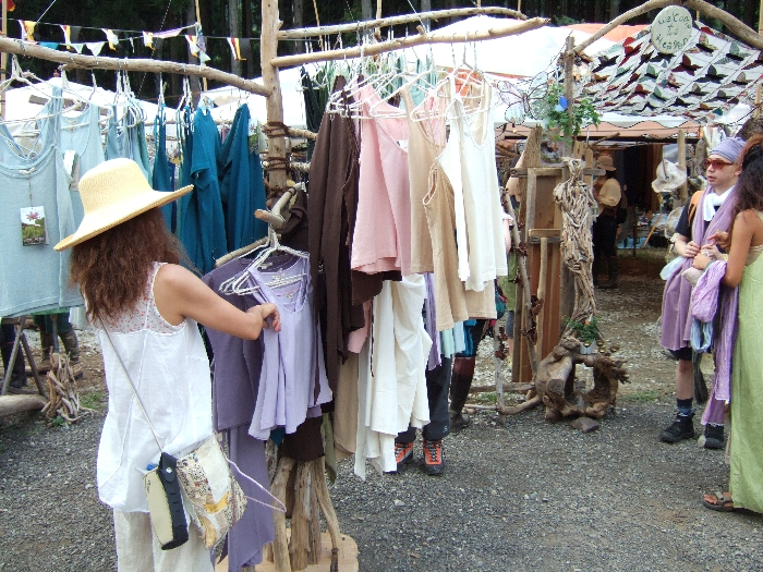 グラスルーツと同じ系統の衣料品です。 