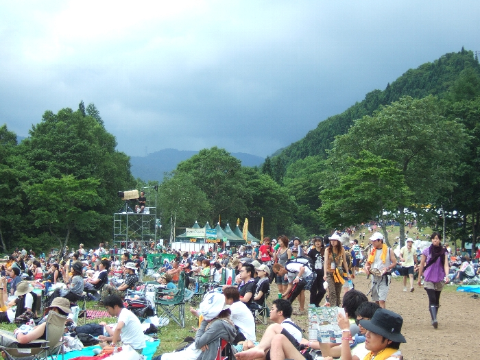 曇り空の北の空。3日目午後2時ごろ。 