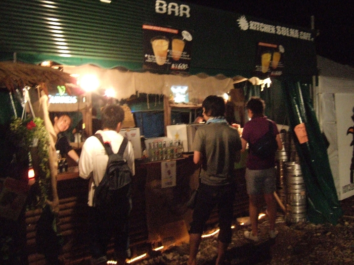 キッチンソルナもバー化。 