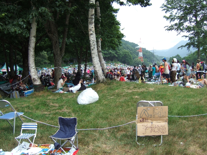 分別されたペットボトルが積み上げられる場所。 