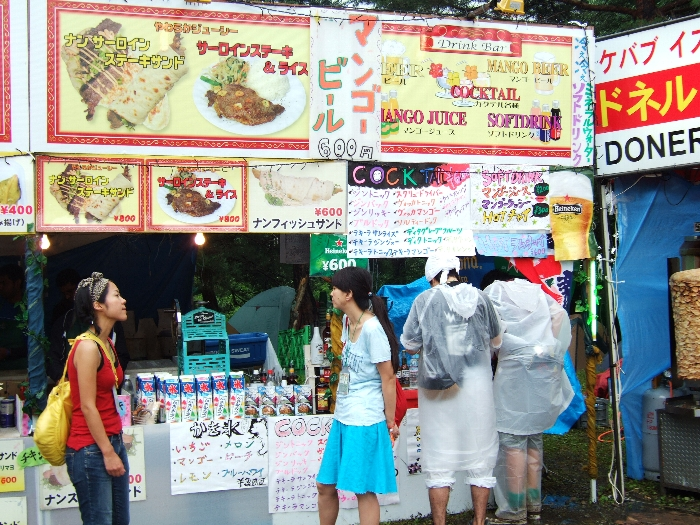 2009年は寒かったので温かいメニューや辛いメニューが売れたと思います。