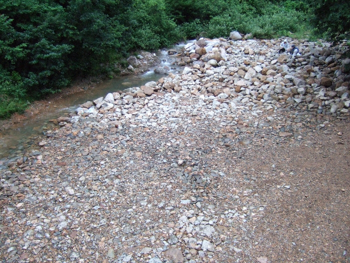 3日目。ふだんの流量です。