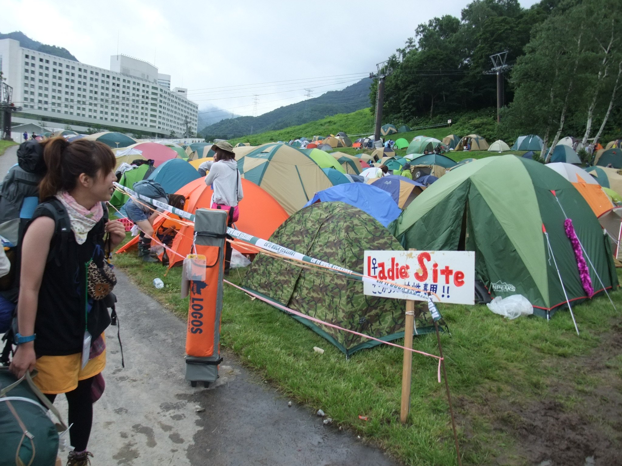 キャンプサイトの入り口に近いレディースエリア。