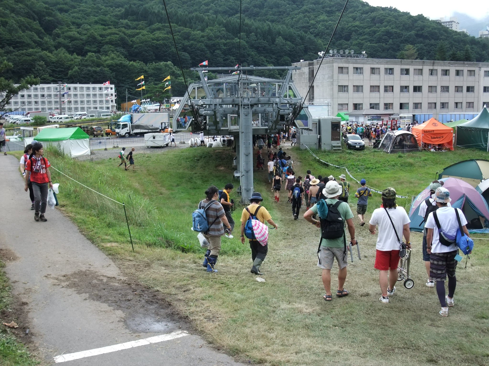 以前は通路ではなかったところですが、公式に通路になりました。