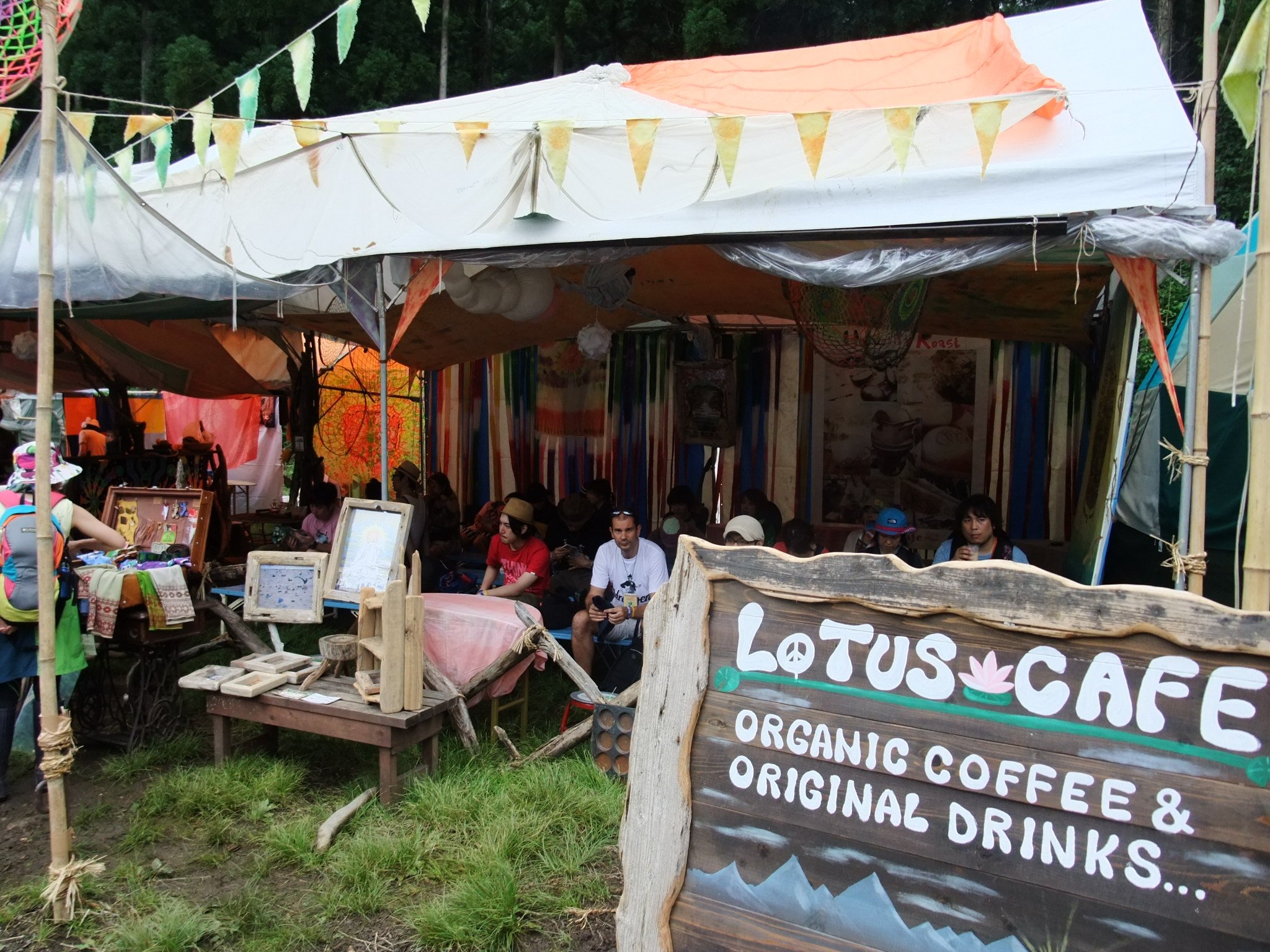 座ってお茶できます。