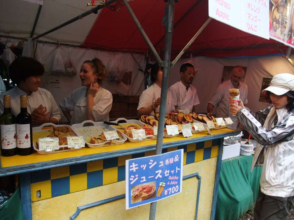 フランス料理店のキッシュは女性向けか。