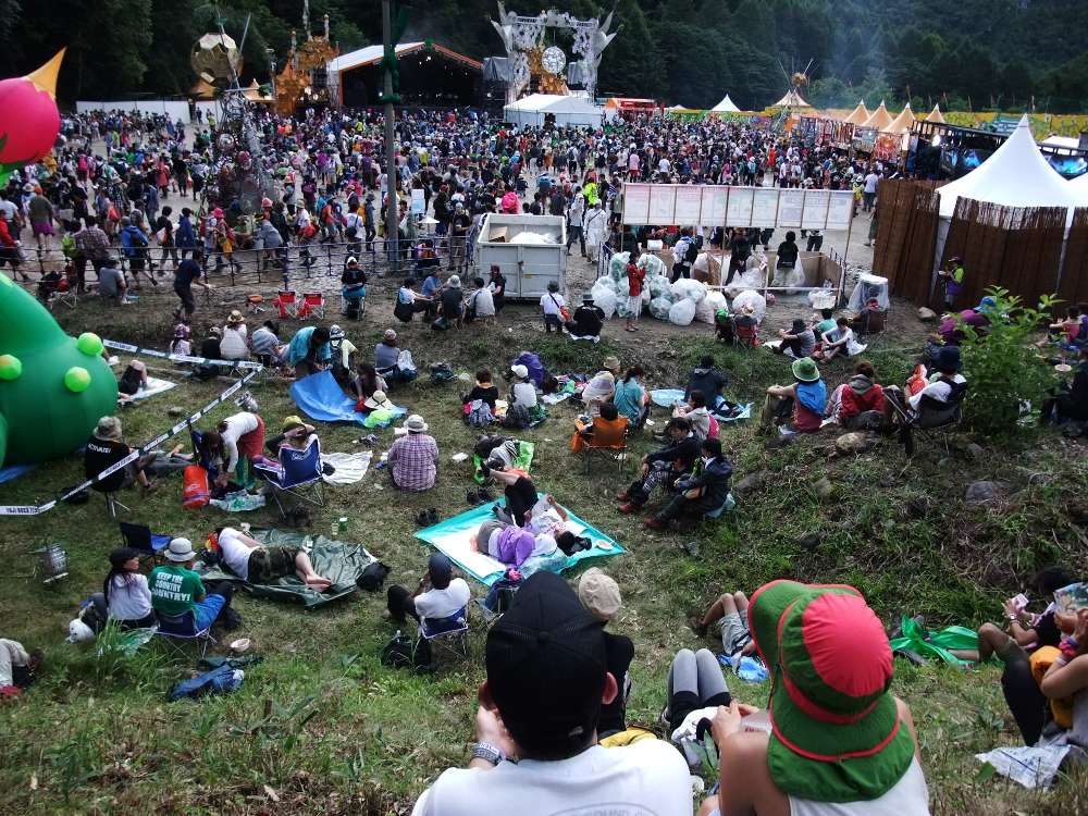 外周からのオレンジコート。