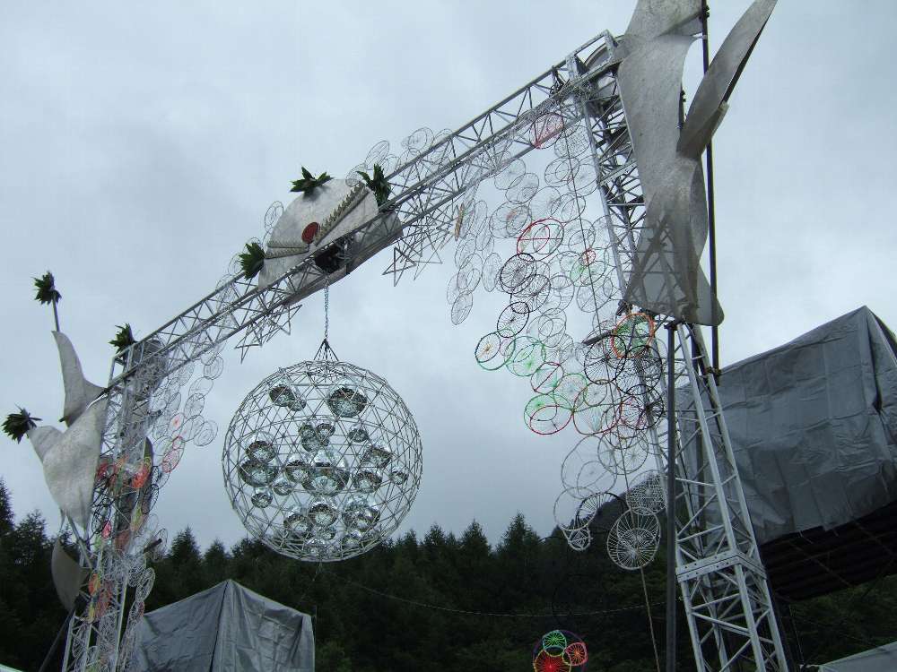 ミラーボールのオブジェ。