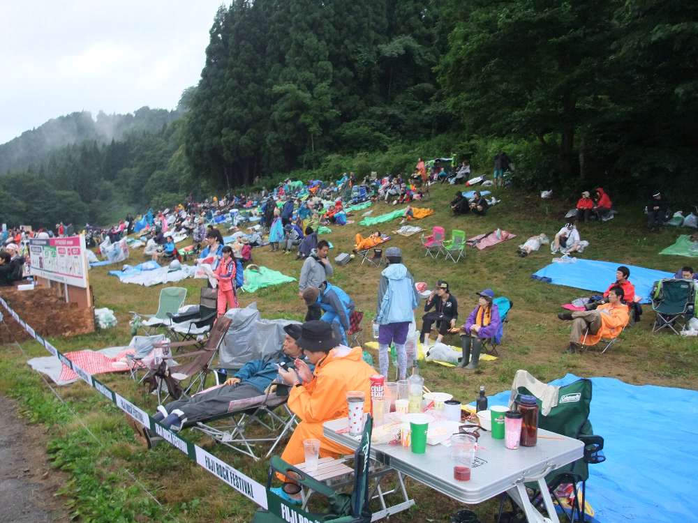 1日目の午後6時前。比較的空いています。