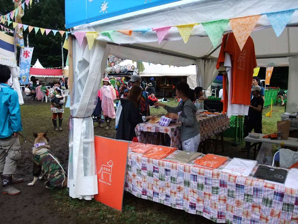 Tシャツも売っています。