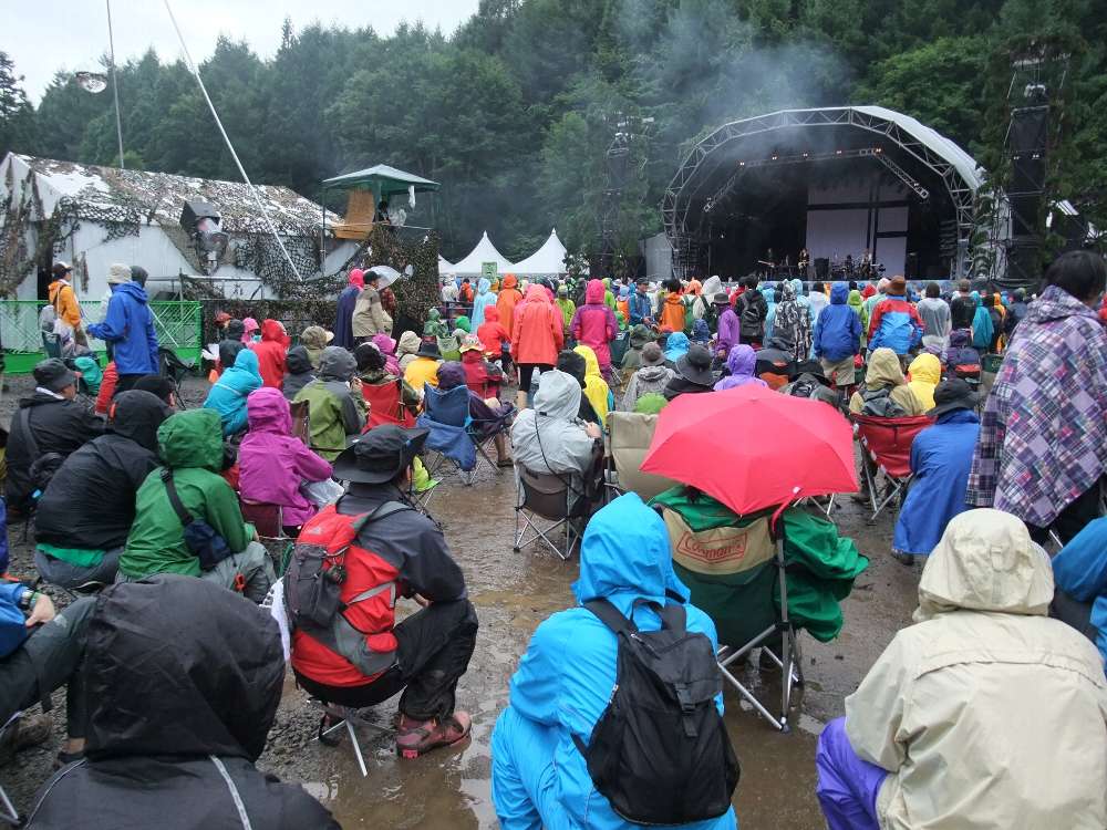 フィールド・オブ・ヘブンのステージ。