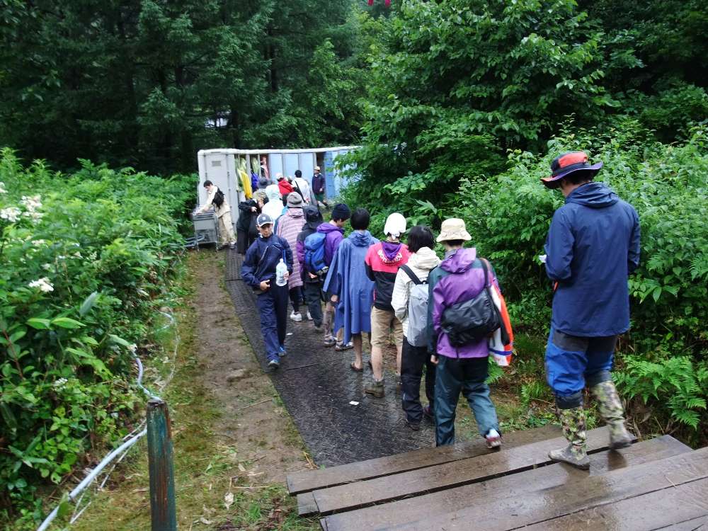 トイレ。下にゴム板を敷いています。