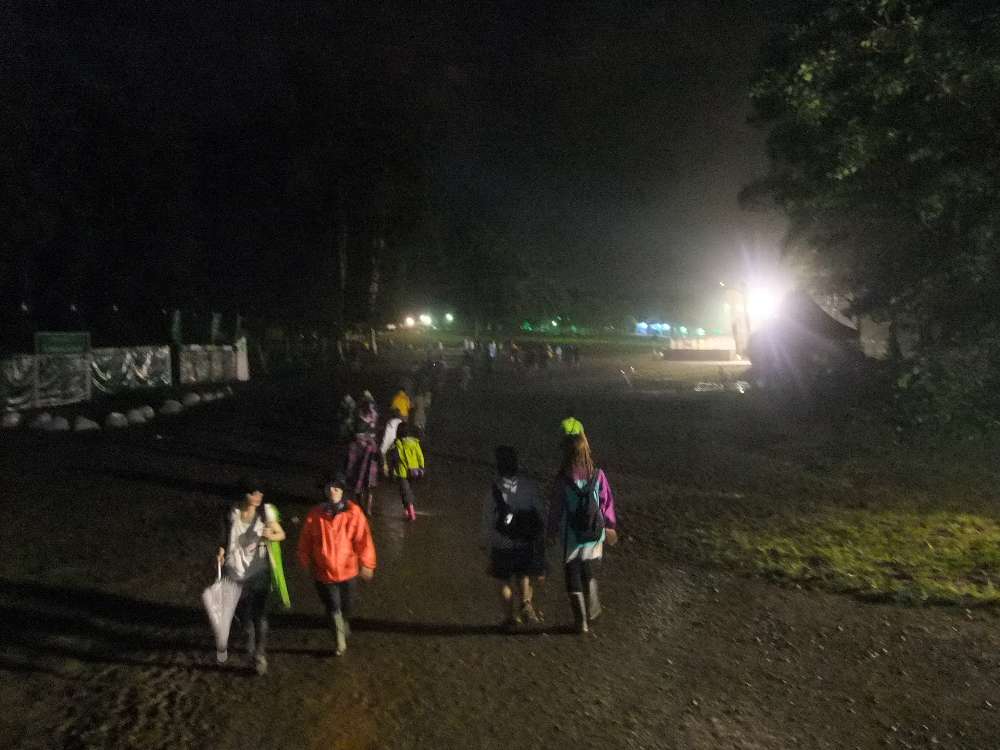 グリーンステージ前。