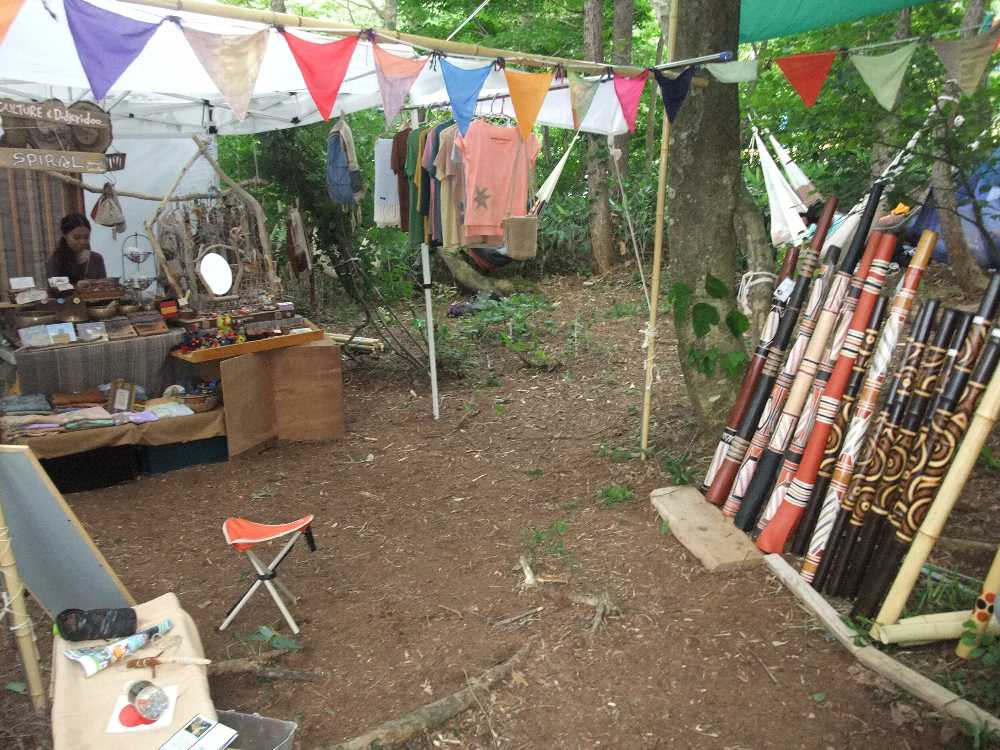 ディジュリドゥの店。