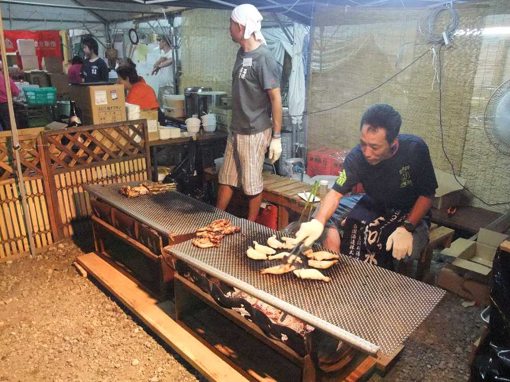 見せながら焼くとよく売れる。