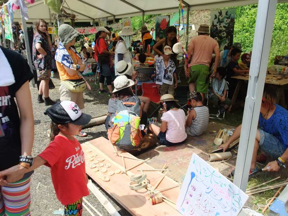 ベビールーム（授乳部屋）の奥が子どもの遊び場になっている。