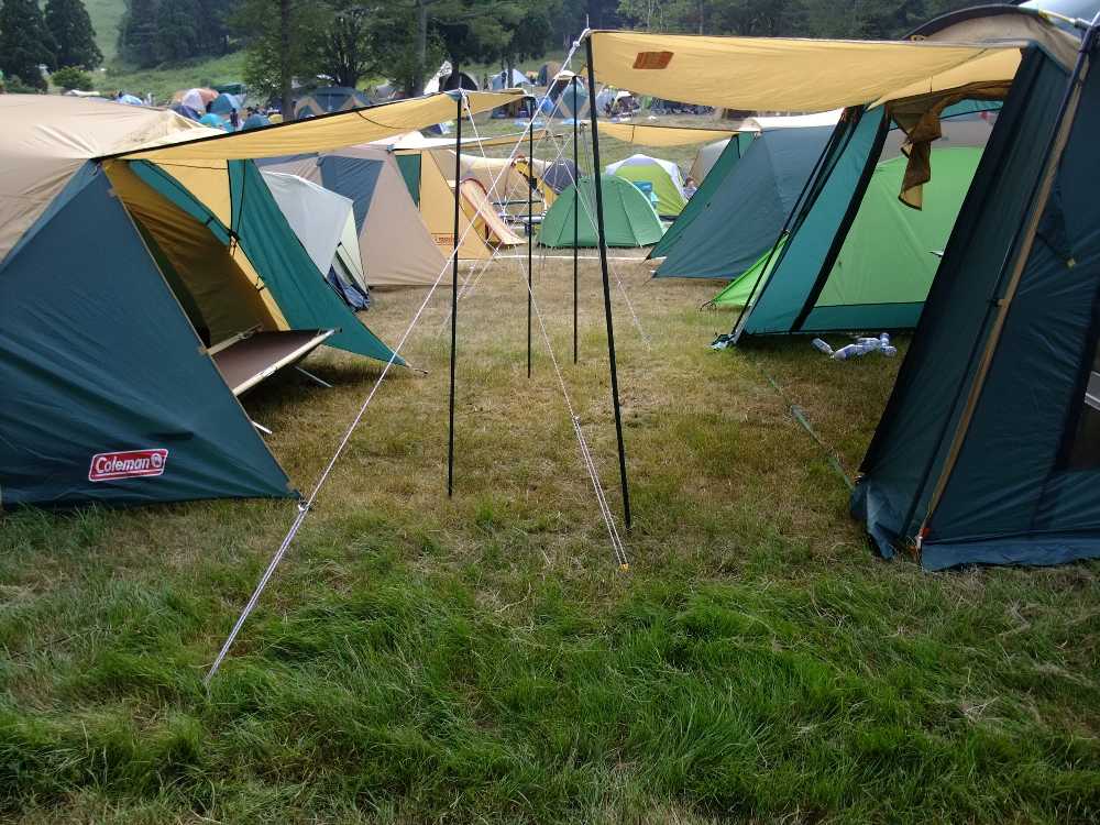 うまい具合に空間が確保されたテント。