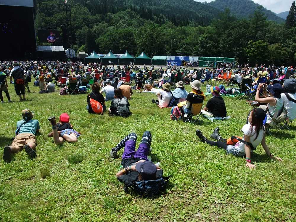 晴れるとそのまま寝られる。