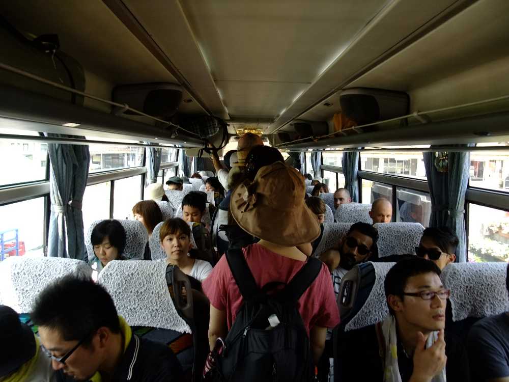 高速バスに乗れました。