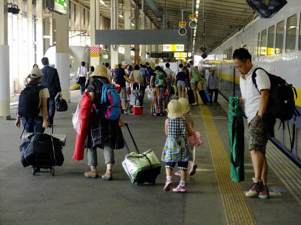 越後湯沢駅。構内とは改札を出る前の有料入場区域。