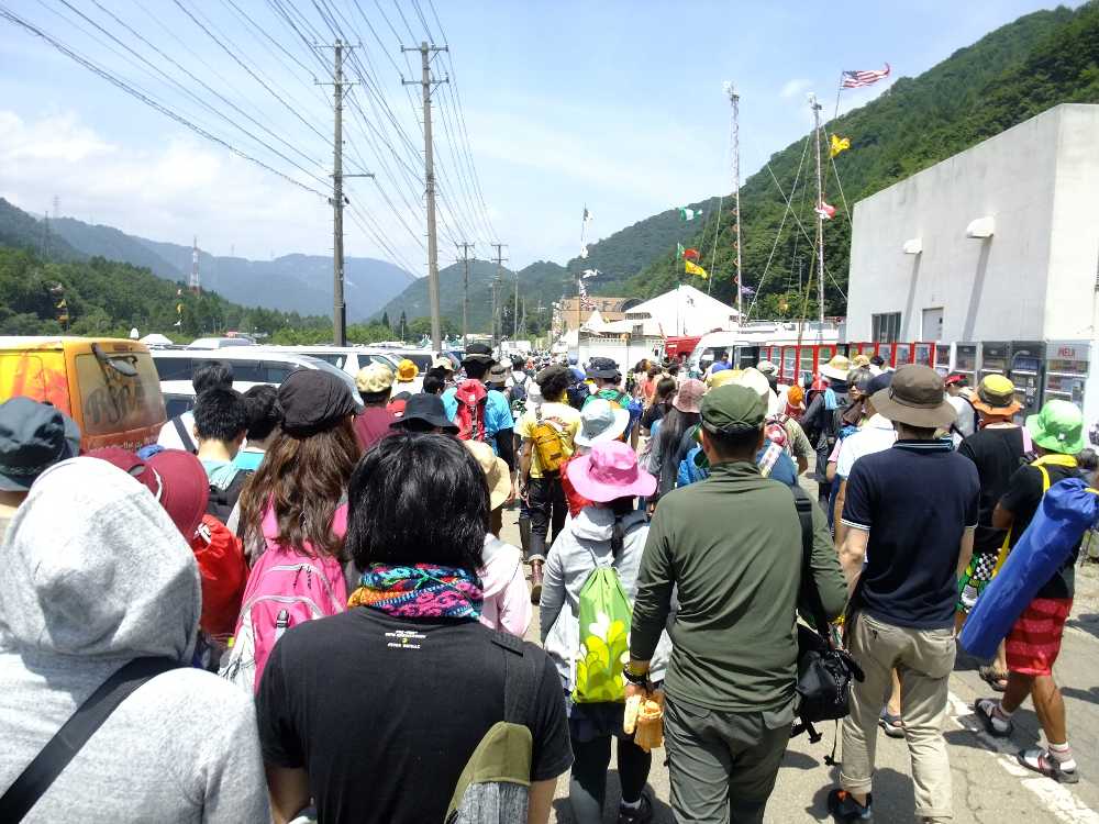 晴れた日の朝。