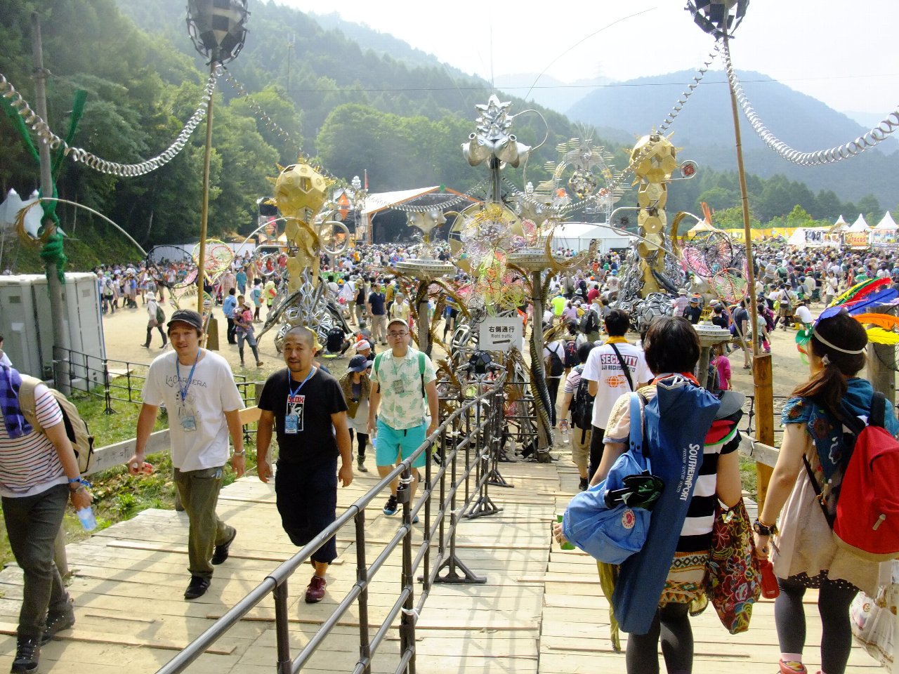 オレンジコートの入り口。幅や傾斜が年々改良されています。