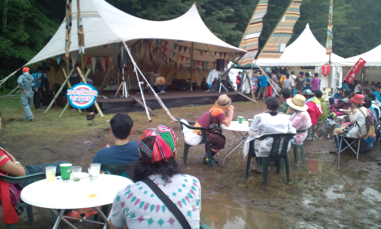 昨年よりも大型のテントになりました。