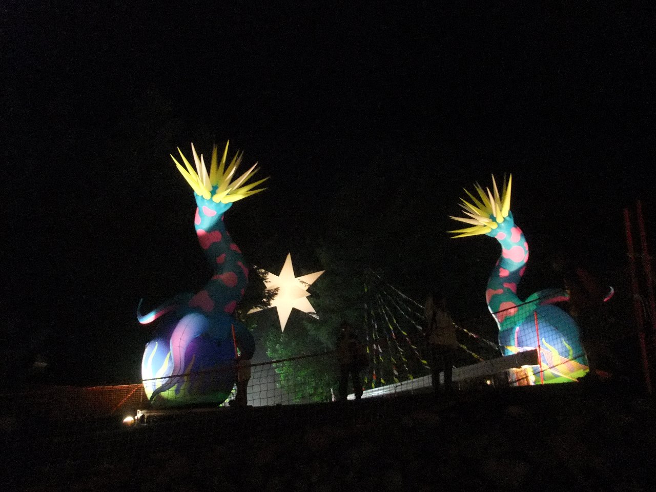 ホワイト橋のオブジェ。