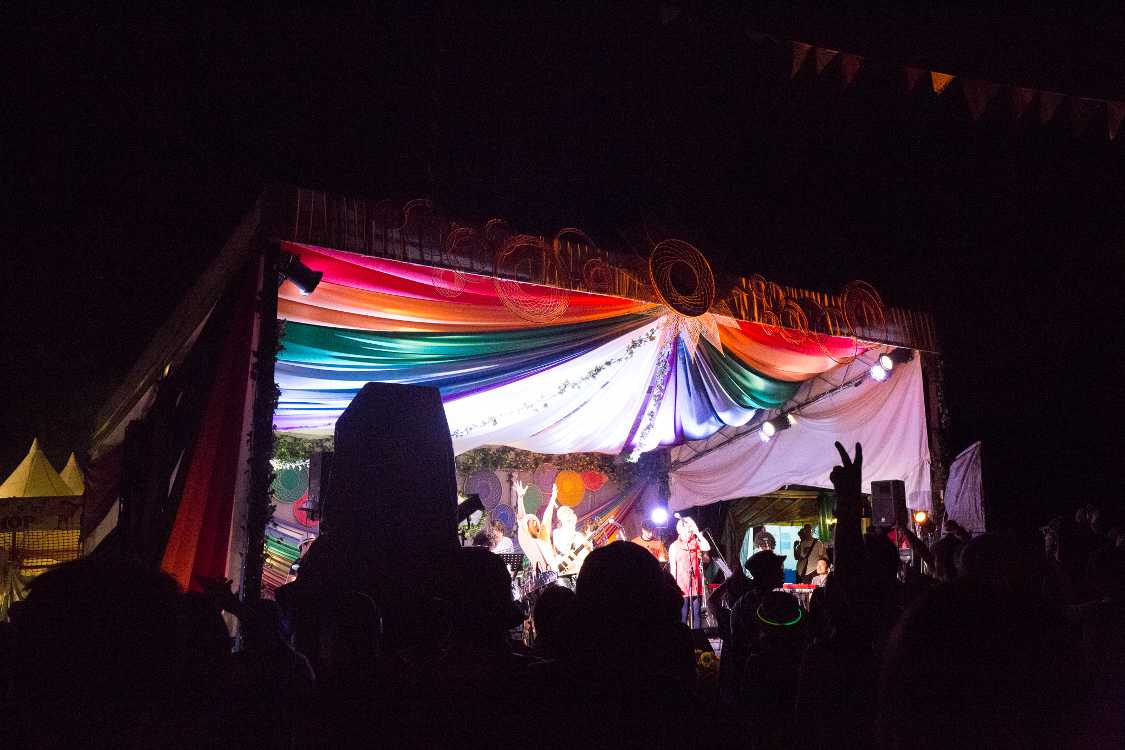 同じ時刻ごろ。画質の違いは感度の違い。