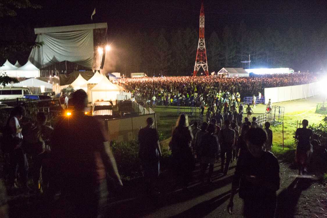 金曜の午後9時50分ごろ。ベースメント・ジャックスの直前。